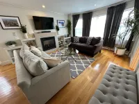 86 Dr Marcus House - Popular Broadway Area - Apartemen