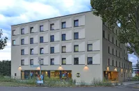 B&B HOTEL Karlsruhe - Cheap