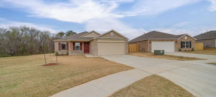 Family-friendly, Pets Welcome: Broken Arrow Gem! Hotels in Broken Arrow
