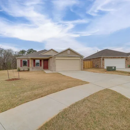 Family-friendly, Pets Welcome: Broken Arrow Gem!