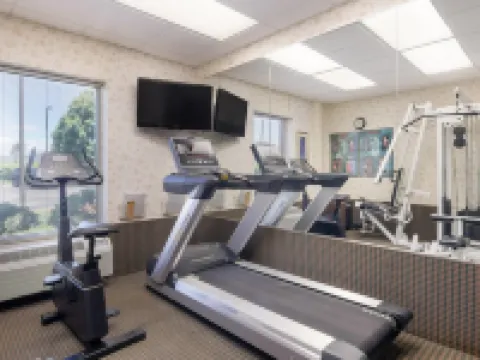 เมนสเตย์ สวีทส์ โรอาโนค แอร์พอร์ต โรงแรมในโรอาโนค