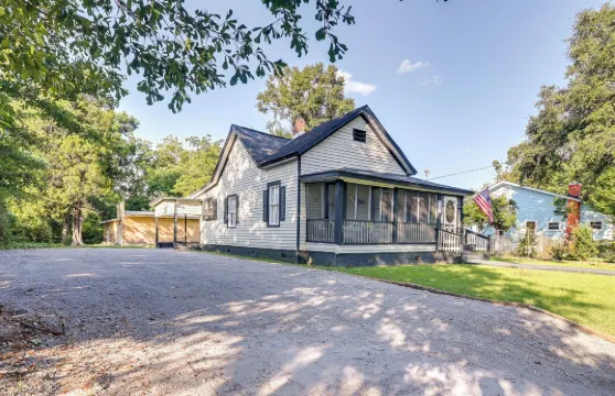 位於喬治城歷史區一英里處的'magnolia House'