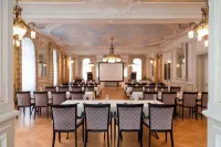 Royal St Georges Hotel Interlaken - MGallery Collection - キッチン