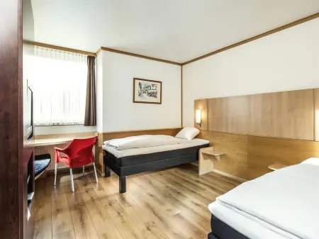 Ibis Hotel Eisenach Отели в г. Айзенах
