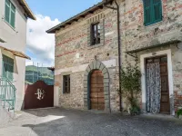 Tuscan Haven- Spacious Home