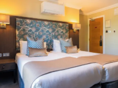 Nevis Bank Inn Hotels in Fort William