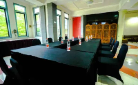 Tripletree Novon Family Hotel