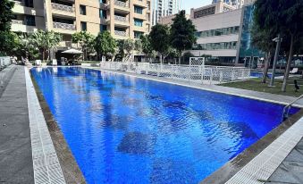 Luxury Burj Khalifa & Fountain View Apartments Steps to Dubai Mall by Simply Comfort