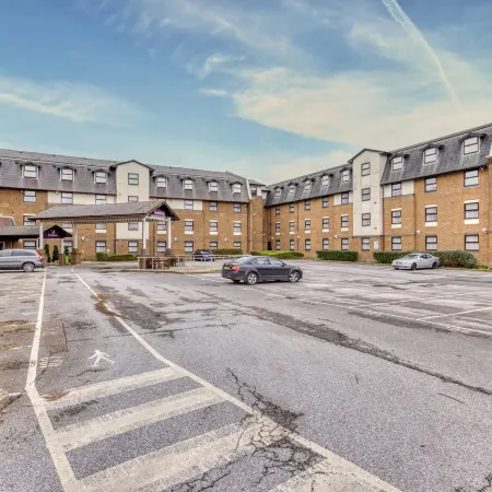 Premier Inn London Gatwick Airport (A23 Airport Way) Hotel