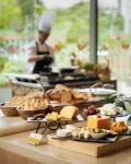 Hilton Garden Inn Mumbai International Airport - breakfast