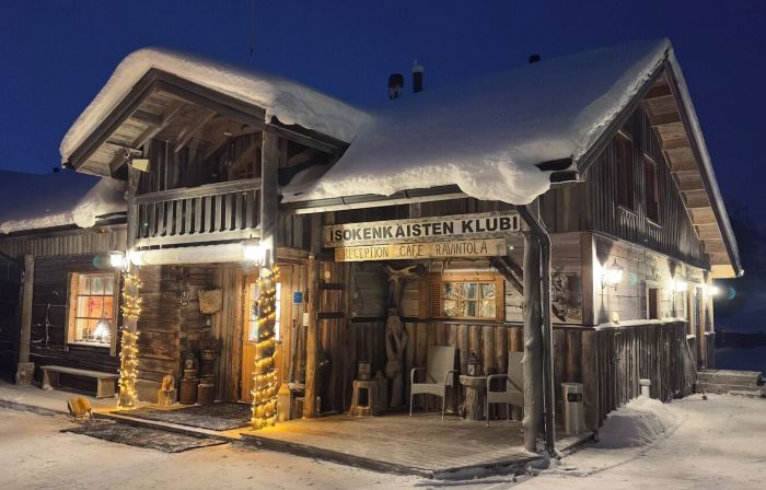 Overwater Hut Kuusamo