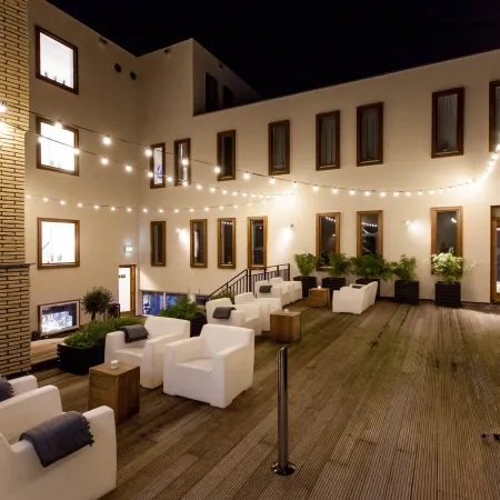 Kaboom Hotel Maastricht Отели рядом с достопримечательностью «Коммелквартир»