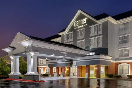 Garner Hotel Evansville East Отели рядом с достопримечательностью «Истленд Молл»