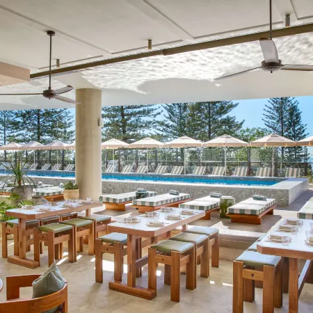 Mondrian Gold Coast Отели рядом с достопримечательностью «Берли-Хедз»