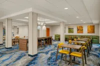 Fairfield Inn & Suites Bloomington - breakfast