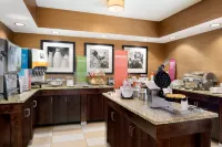 Hampton Inn Lawrence - Desayuno