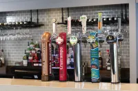 Holiday Inn Express GLASGOW AIRPORT by IHG - bar