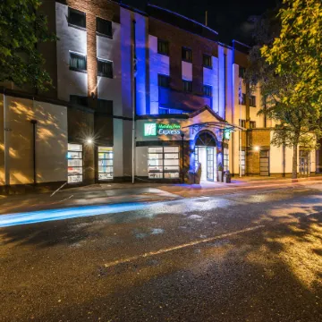 Holiday Inn Express BELFAST CITY by IHG Отели рядом с достопримечательностью «Титаник Белфаст»