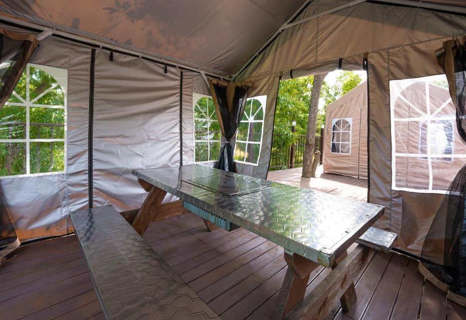 숙소 외부 전경 2