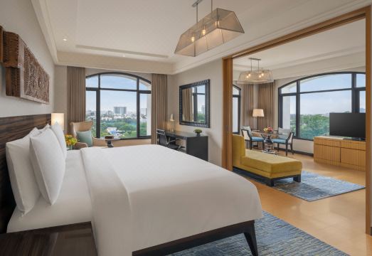 The Raintree Hotel - St.Mary's Road Over view