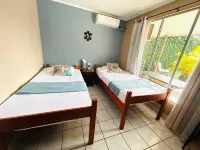 Private residential home for 8 with private pool; 5 min walk to Jacó Beach.
