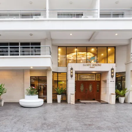 Sandy Spring Hotel