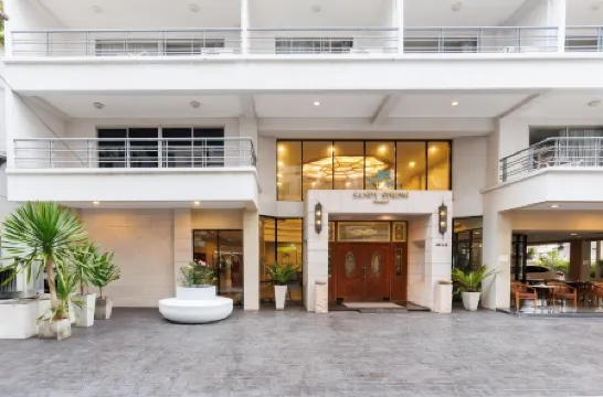 サンディ スプリング ホテル