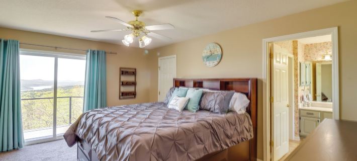 Charming Edgemont Home w/ Deck & Lake Views! Hotels in Cleburne County