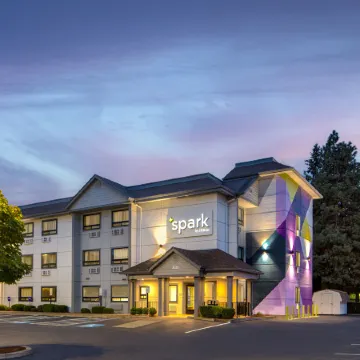 Spark by Hilton Springfield Eugene