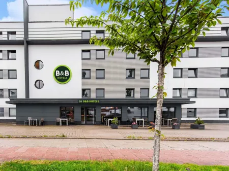 B&B HOTEL München-Messe Отели рядом с достопримечательностью «XXXLutz Aschheim»