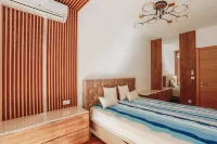 Penthouse with Sea View Rafailovici - شاطئ