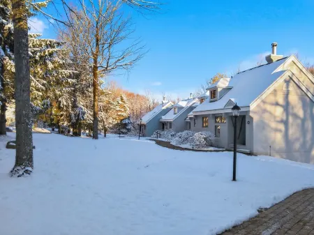 Stratton Comfort, Convenience & Private Hot Tub