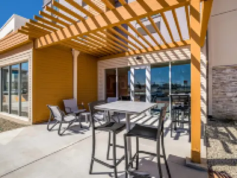 Everhome Suites Corona Hotels in Corona