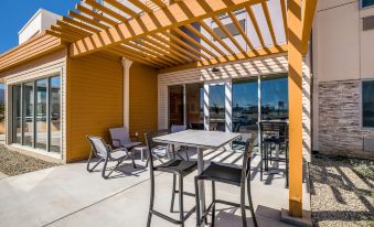 Everhome Suites Corona