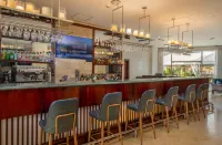 Golden Tulip Canaan Kampala - bar