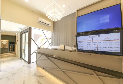 아담한호텔충북대점(주)