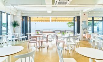 Jebu Island Sea Road Pension