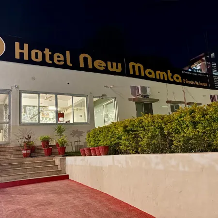 Hotel New Mamta by Ssh 350 Metres from Nakki Lake