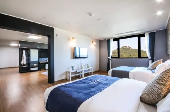 Cm Park Hotel Отели в г. Андон