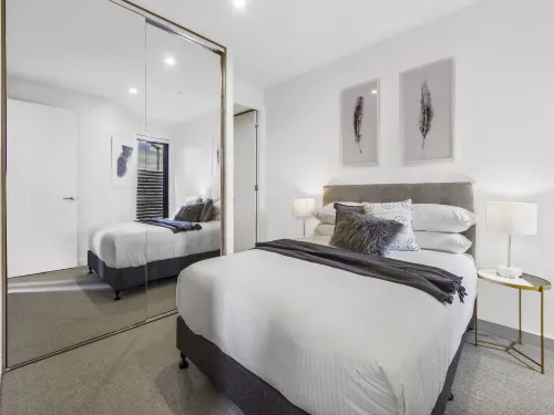 Boutique apartment in quiet, sought-after suburb - Apartments