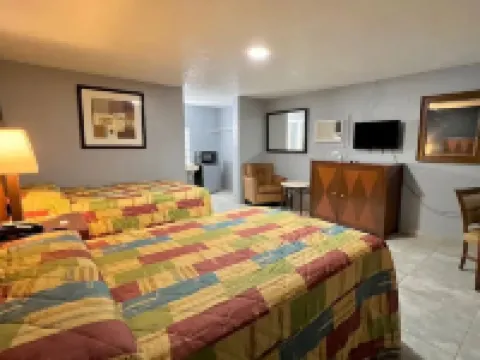 Arrowhead Motel Hotels in Burnet