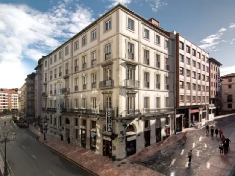 Gran Hotel España Hotels near Church of Santa María de la Corte