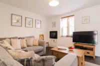Charming 2 Bedroom Home in the Cotswolds - 2-Star