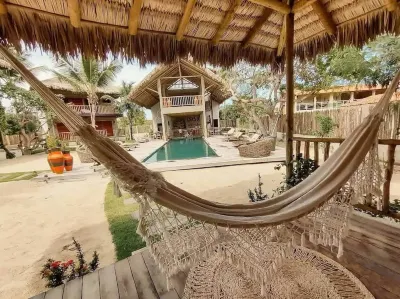 Private Complex With Swimming Pool Close to the Ocean Отели в г. 