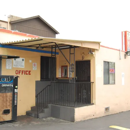 Parklane Motel