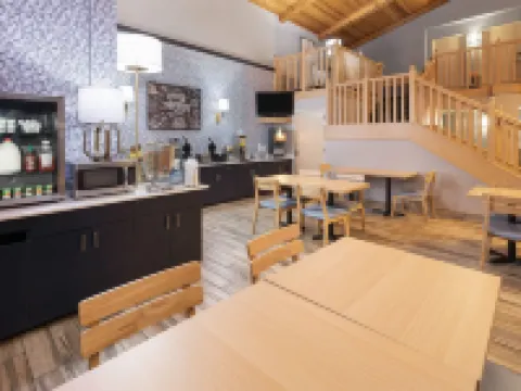 AmericInn by Wyndham Douglas/Saugatuck Hotels in Douglas