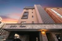 Busan Choeup Lala Hotel - موتيلات
