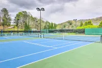 Balcony + Pool Access! Couples Escape in Lake Lure - 3-Star