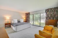 Water-View Home in the Berkshires