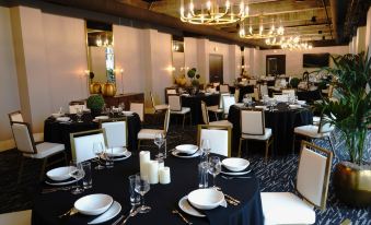 Cambria Hotel Detroit Downtown